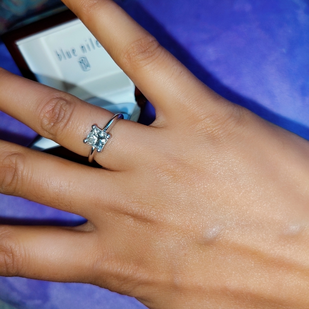 Diamond Ring - Picture 6 of 7